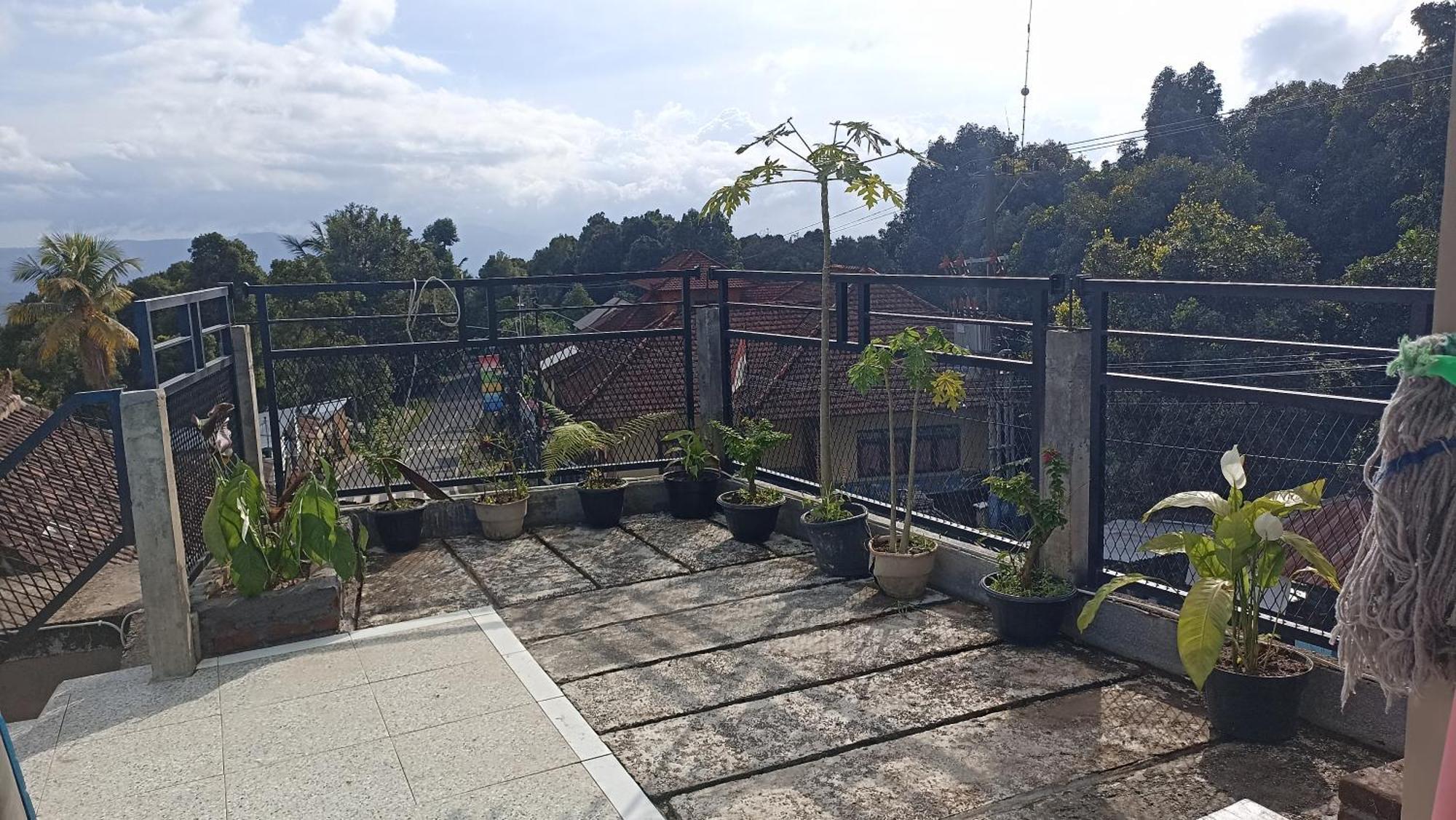 Munduk Puri Pilihani Hostel מראה חיצוני תמונה