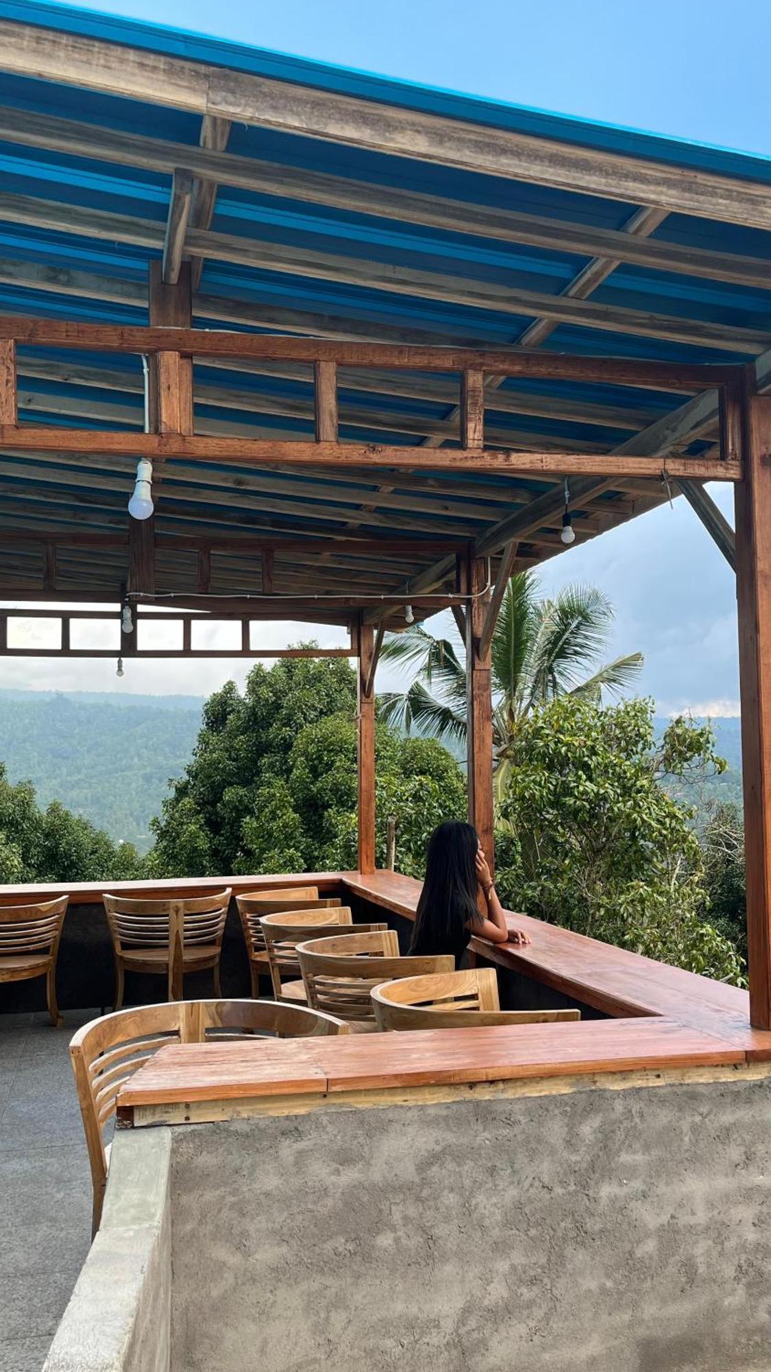 Munduk Puri Pilihani Hostel מראה חיצוני תמונה